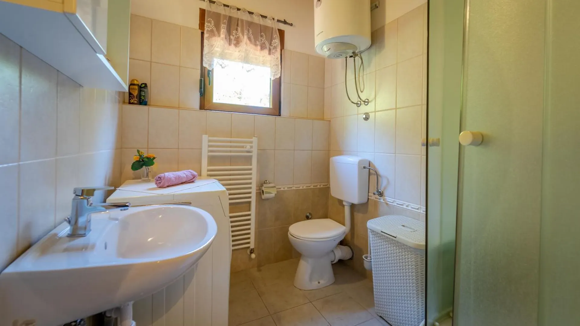 Guest House Donna Vrata 0*,
